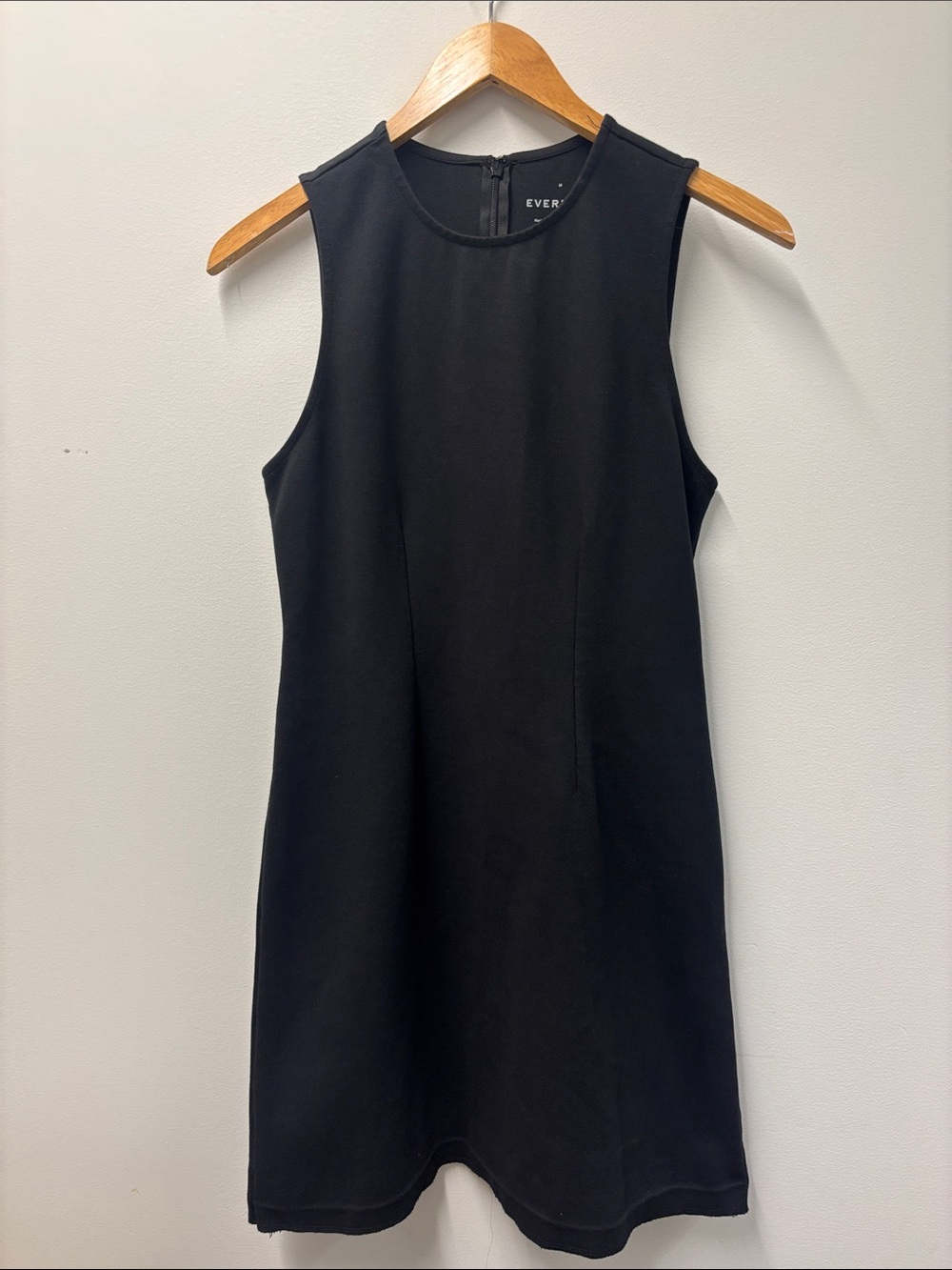 Black Minimalist Everlane The Dream 90s Sleeveless Shift Dress Size Medium